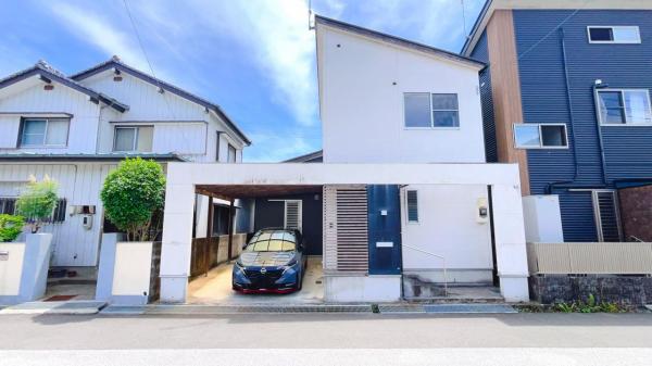 高須東町 テラス付き開放感ある 中古住宅 現地外観写真 