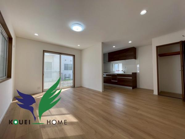 草津市追分2丁目　中古戸建 リビングダイニング