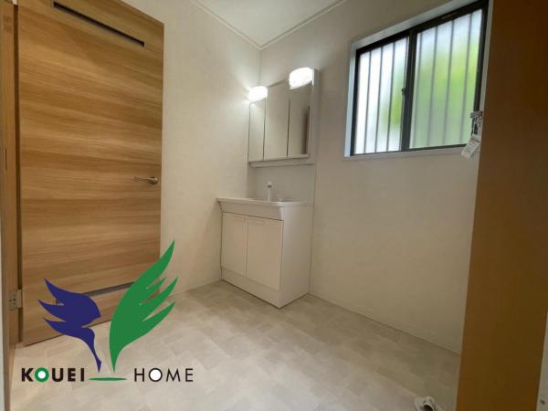 草津市青山4丁目　中古戸建 洗面台・洗面所 