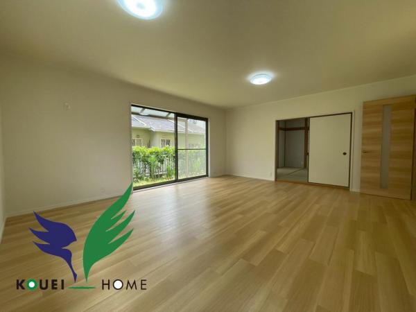 草津市青山4丁目　中古戸建 リビングダイニング