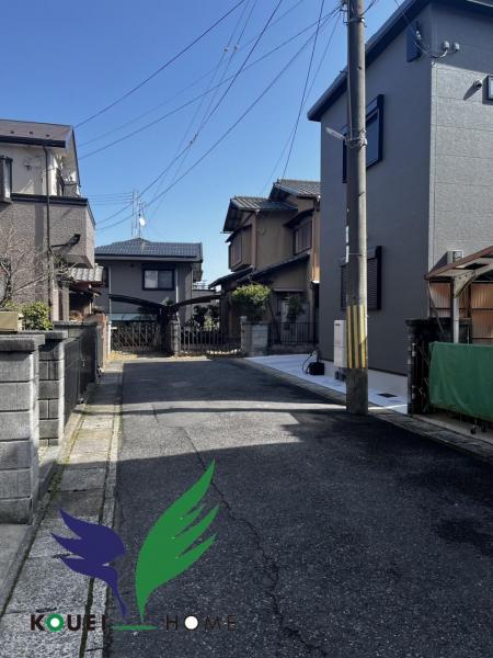 大津市錦織1丁目　古家付土地 前面道路含む現地写真 
