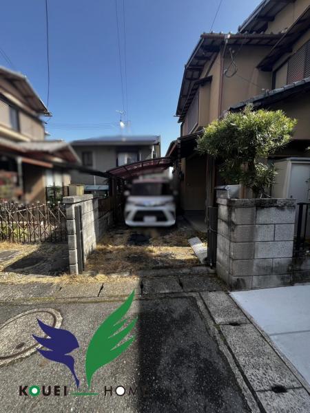 大津市錦織1丁目　古家付土地 前面道路含む現地写真 