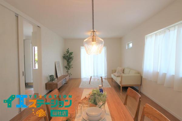 ルルーディア総社市溝口 リビング 