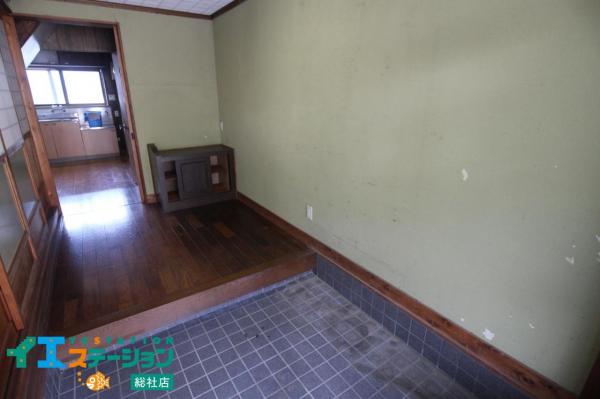 総社市美袋　中古戸建 玄関 