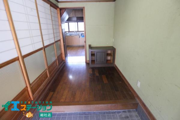 総社市美袋　中古戸建 玄関 