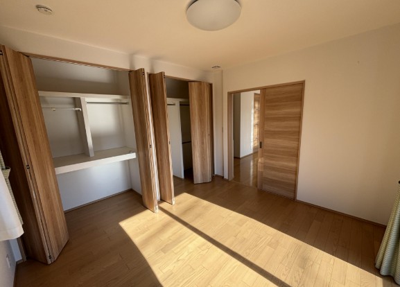 岡山市中区八幡　中古戸建 洋室