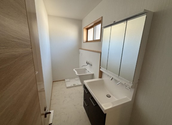 岡山市中区八幡　中古戸建 洗面台・洗面所 