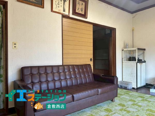 浅口郡里庄町　中古戸建 リビング 