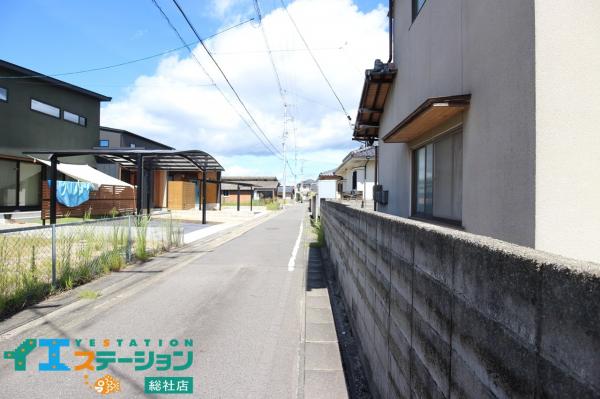 赤磐市立川　売地 前面道路含む現地写真 