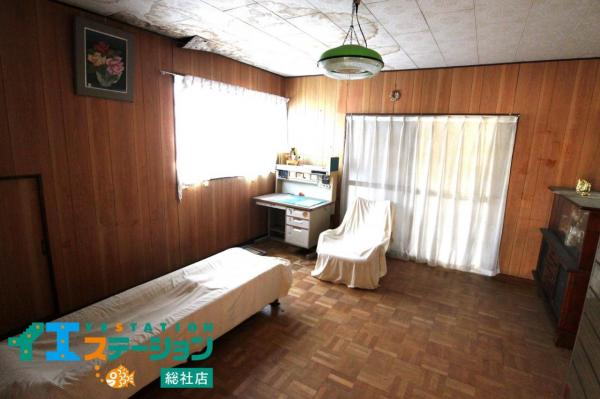 総社市美袋　中古戸建 洋室