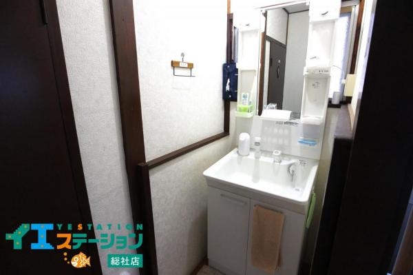 総社市秦　中古戸建 洗面台・洗面所 