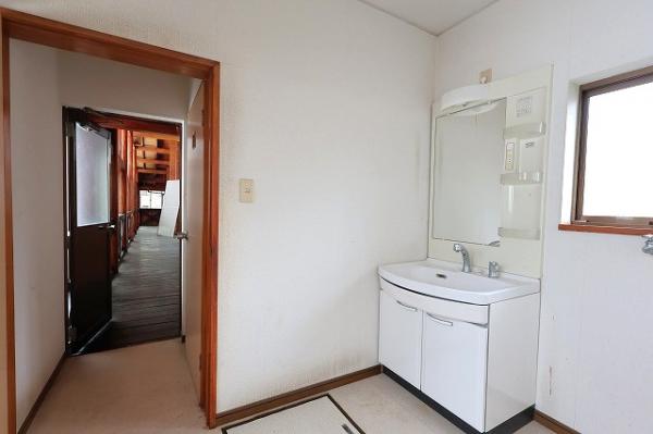 中古戸建 延岡市若葉町１丁目2875番3、2875番4 JR日豊本線南延岡駅 2,400万円