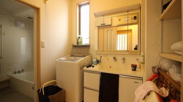 中古戸建 日向市浜町３丁目103番地2 JR日豊本線日向市駅 2,100万円