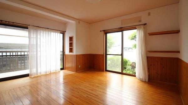 中古戸建 日向市江良町４丁目98番 JR日豊本線日向市駅 1,550万円