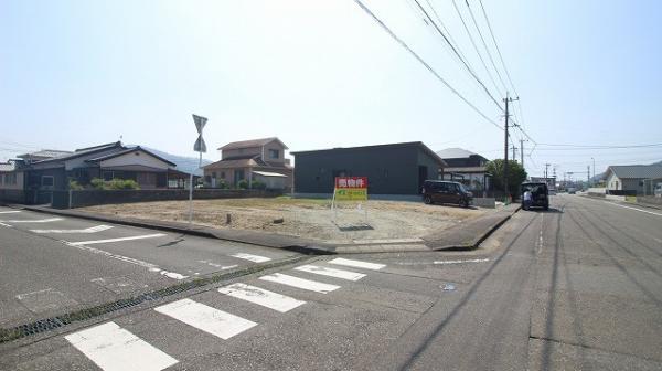 土地 日向市曽根町２丁目147番 JR日豊本線日向市駅 1,480万円