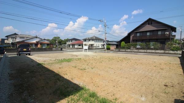 土地 日向市曽根町２丁目147番 JR日豊本線日向市駅 1,480万円