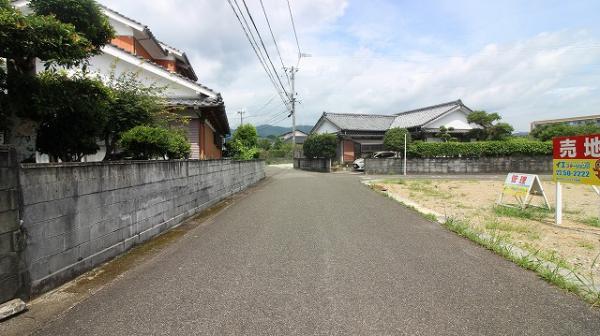 土地 東臼杵郡門川町東栄町４丁目3番12，13 JR日豊本線門川駅 800万円
