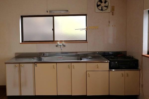 中古戸建 延岡市樫山町２丁目3005番、3006番イ JR日豊本線延岡駅 300万円