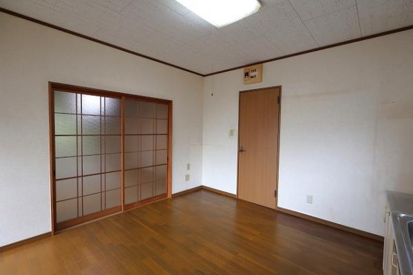 中古戸建 延岡市樫山町２丁目3005番、3006番イ JR日豊本線延岡駅 300万円