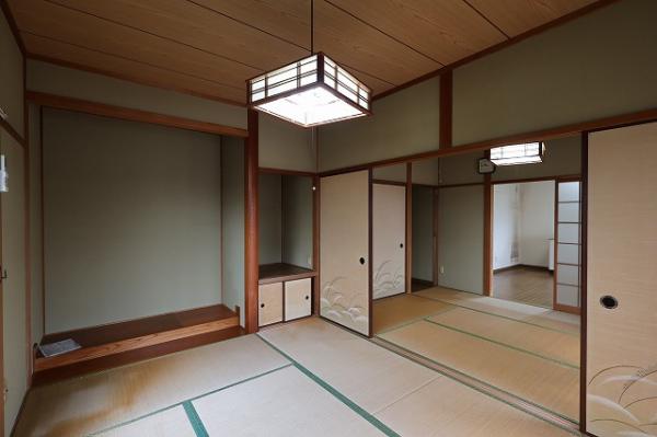 中古戸建 延岡市樫山町２丁目3005番、3006番イ JR日豊本線延岡駅 300万円