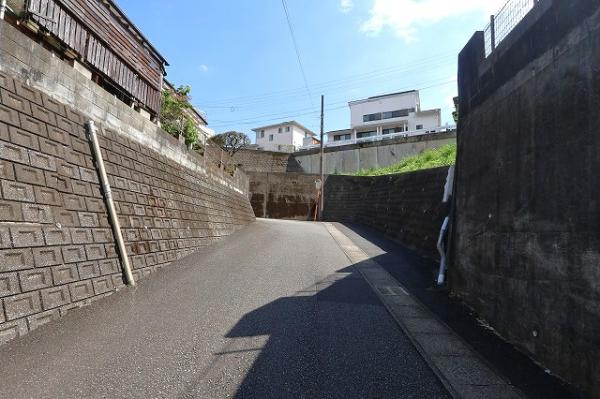 土地 延岡市富美山町83-919、1175、1177 JR日豊本線延岡駅 250万円