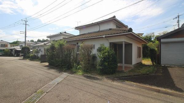 中古戸建 日向市大字富高6333番14 JR日豊本線日向市駅 1,130万円