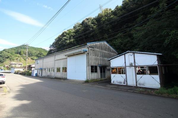 倉庫 日向市大字富高字西谷7157番33，37 JR日豊本線日向市駅 2,550万円
