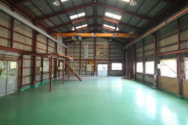 倉庫 日向市大字富高字西谷7157番33，37 JR日豊本線日向市駅 2,550万円