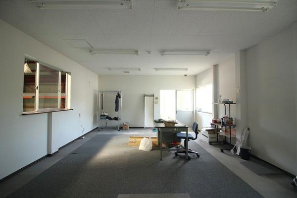 倉庫 日向市大字富高字西谷7157番33，37 JR日豊本線日向市駅 2,550万円