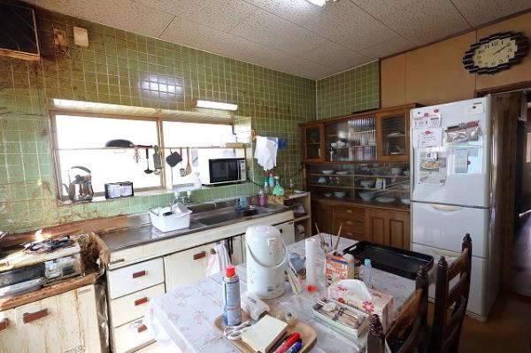 中古戸建 延岡市平原町３丁目2610-26 JR日豊本線南延岡駅 980万円