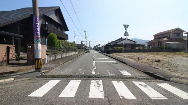 土地 日向市曽根町２丁目147番1 JR日豊本線日向市駅 850万円