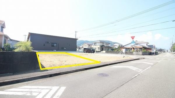 土地 日向市曽根町２丁目147番1 JR日豊本線日向市駅 850万円