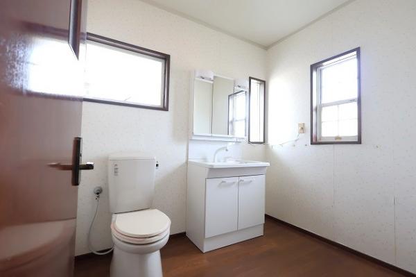 中古戸建 延岡市伊形町5268-3 JR日豊本線旭ヶ丘駅 1,800万円