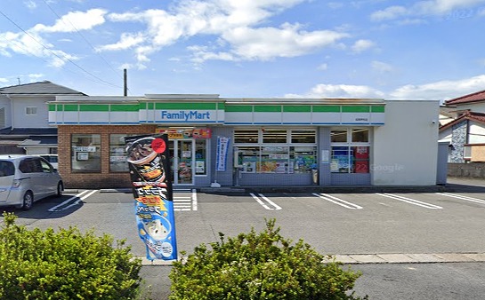 ファミリーマート 延岡伊形店