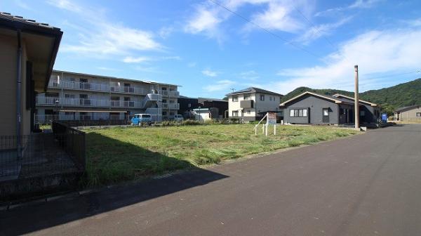 土地 日向市大字財光寺字菰無田3248番1内1 JR日豊本線財光寺駅 1,736万円