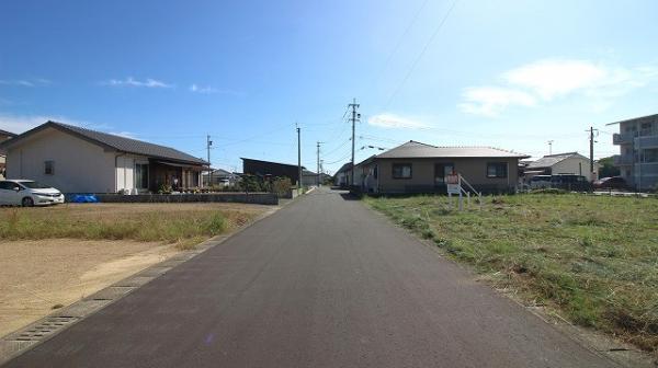 土地 日向市大字財光寺字菰無田3248番1内1 JR日豊本線財光寺駅 1,700万円