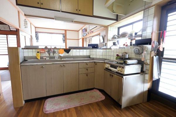 中古戸建 延岡市大門町48-1 JR日豊本線延岡駅 800万円