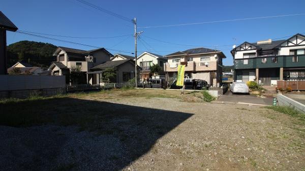 土地 日向市大字富高字新開651番1，6 JR日豊本線日向市駅 670.2万円