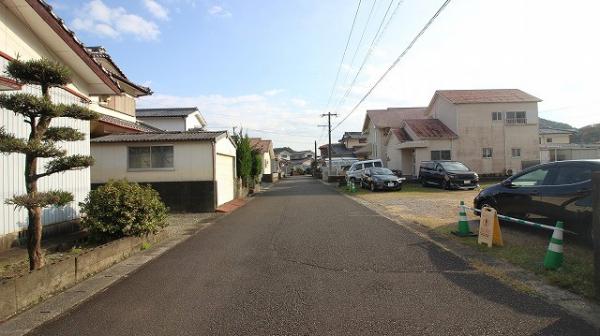 中古戸建 日向市浜町３丁目84番1，4 JR日豊本線財光寺駅 330万円