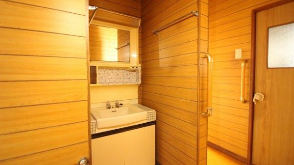 中古戸建 日向市大字幸脇字表潟1251番4 JR日豊本線美々津駅 250万円