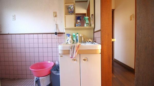 中古戸建 日向市大字富高字石櫃318番1 JR日豊本線日向市駅 450万円