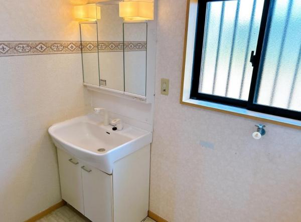 中古戸建 日向市大字財光寺1454-4 JR日豊本線財光寺駅 1,819万円