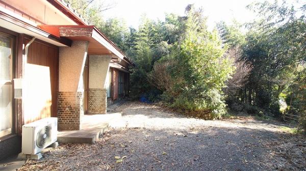 土地 日向市大字日知屋字西ノ原5467番2 JR日豊本線日向市駅 300万円