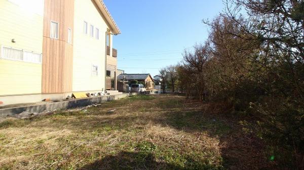 土地 日向市曽根町３丁目105番 JR日豊本線日向市駅 686万円