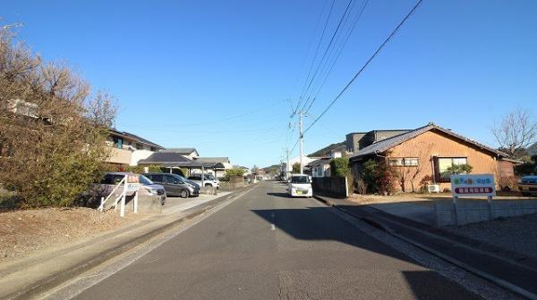 土地 日向市曽根町３丁目105番 JR日豊本線日向市駅 686万円