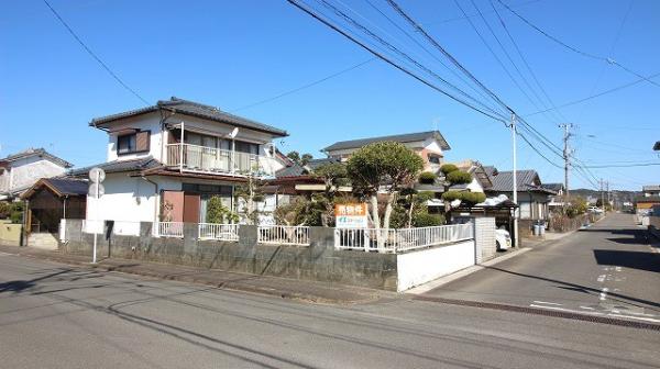 土地 日向市中堀町３丁目111番 JR日豊本線日向市駅 650万円