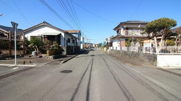 土地 日向市中堀町３丁目111番 JR日豊本線日向市駅 650万円