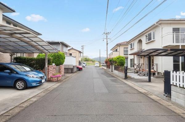 中古戸建 延岡市鶴ケ丘２丁目1988-78、81 JR日豊本線南延岡駅 1,550万円