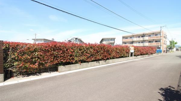 土地 日向市大字財光寺字六反田2761番34外2筆 JR日豊本線財光寺駅 4,800万円