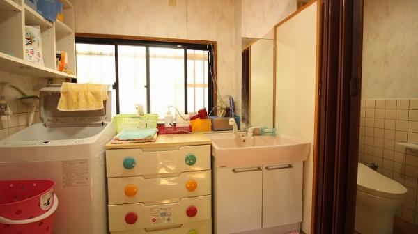 中古戸建 日向市浜町２丁目32番地 JR日豊本線日向市駅 1,300万円